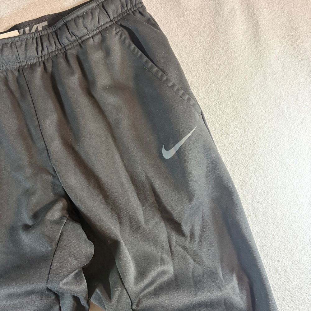 Nike Therma-FIT Mens Large Black Tapered Training Joggers Sweatpants - Picture 4 of 7